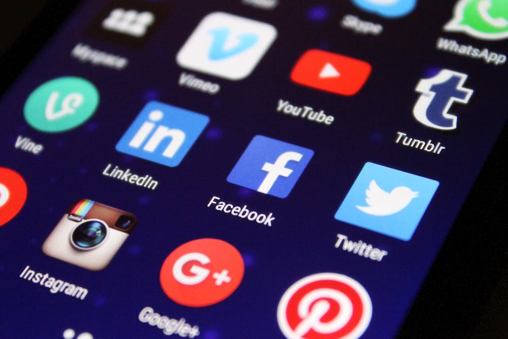 Understanding Criminal Communication on Social Media